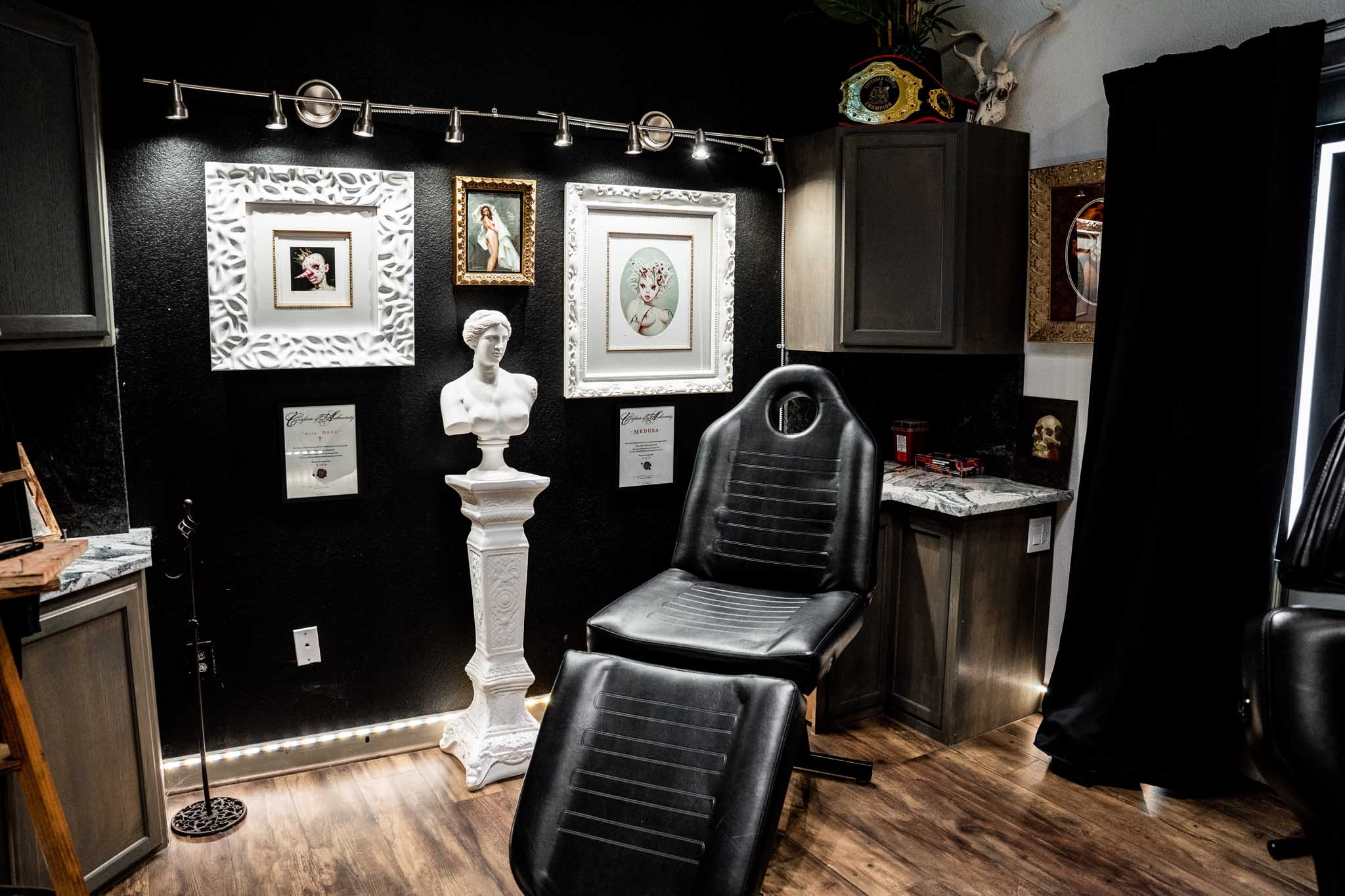 Private Tattoo Artist Shop vs Reputable Tattoo Studio